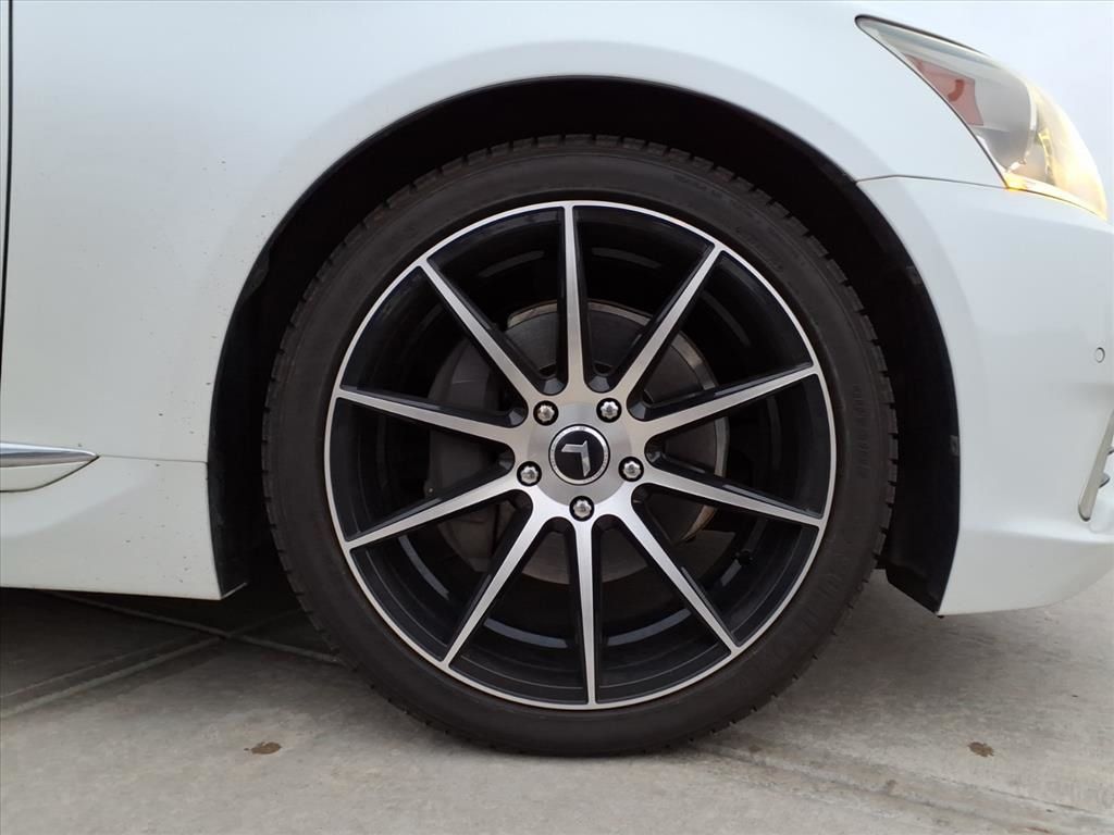 2014 Lexus LS Base - Photo 9