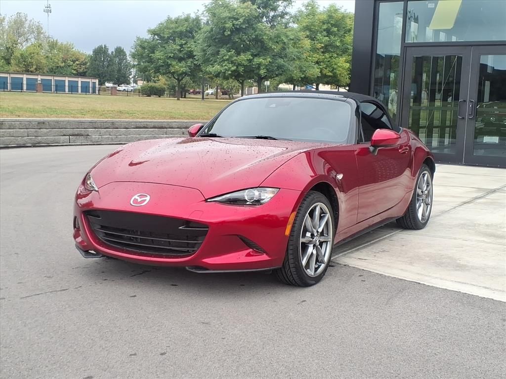 2023 Mazda MX-5 Miata Miata Grand Touring photo 3