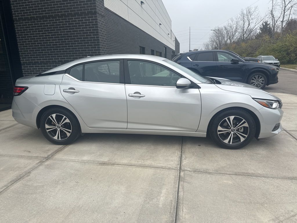 2023 Nissan Sentra SV photo 3