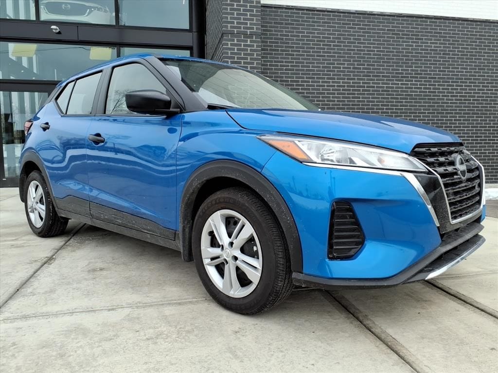 2024 Nissan Kicks S's photo