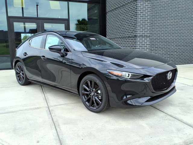 2026 Mazda CX-3 Premium MT 5-Door SKYACTIV's photo