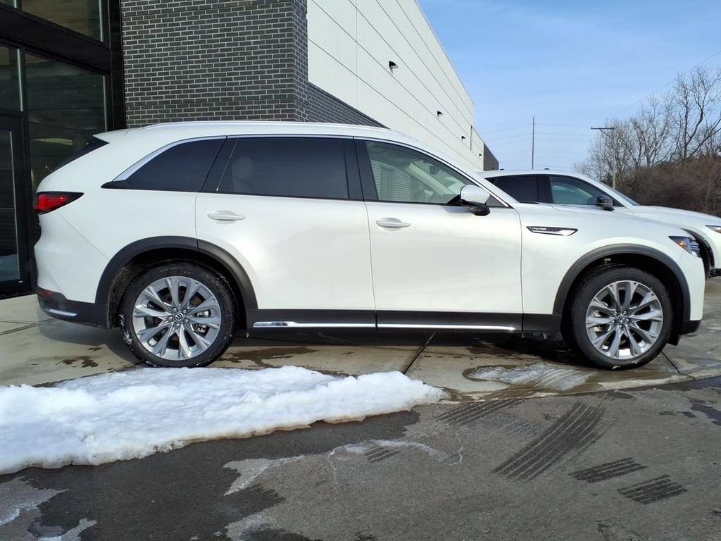 2026 Mazda CX-90 Premium Plus Package - Photo 8