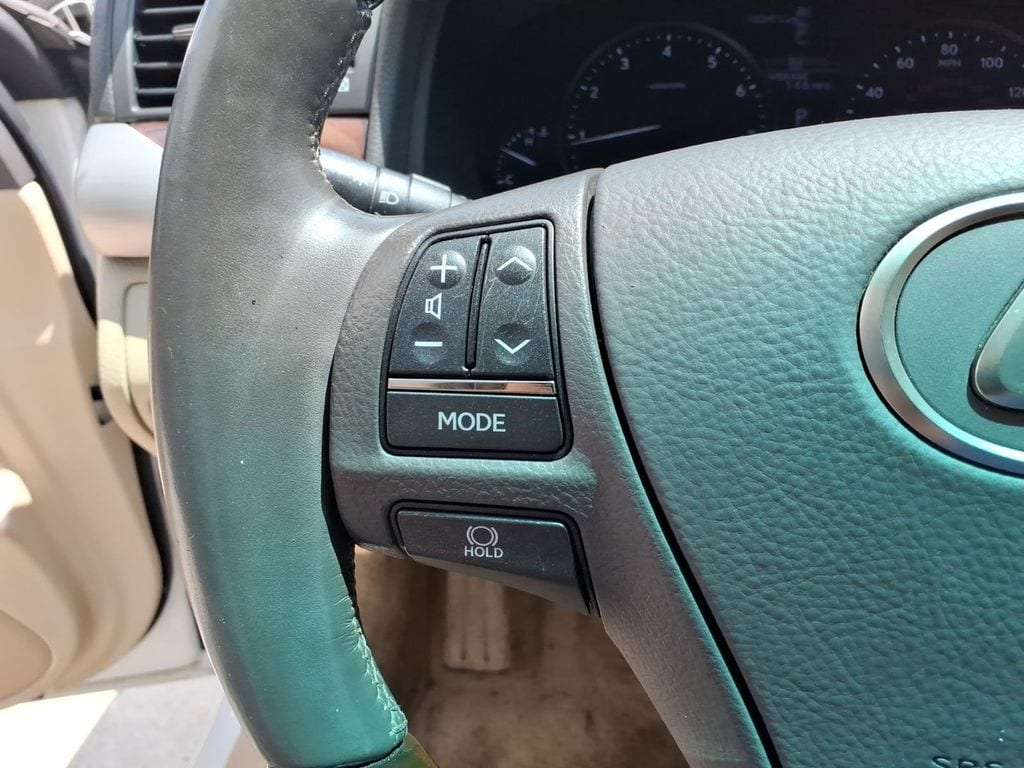 2014 Lexus LS Base - Photo 18