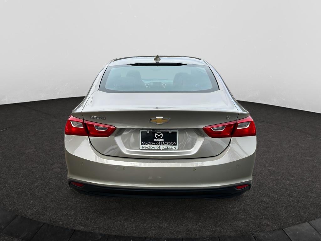 2025 Chevrolet Malibu 1LT photo 4