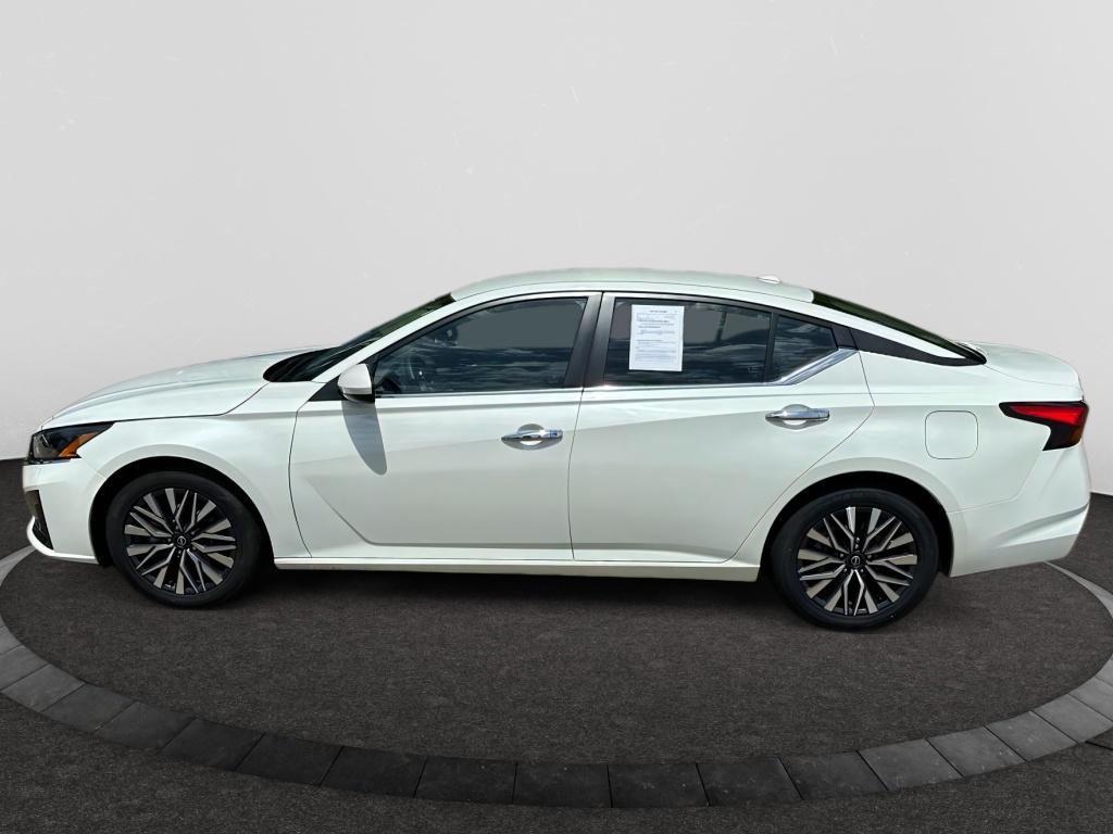 Used 2023 Nissan Altima SV with VIN 1N4BL4DV0PN366881 for sale in Jackson, MS