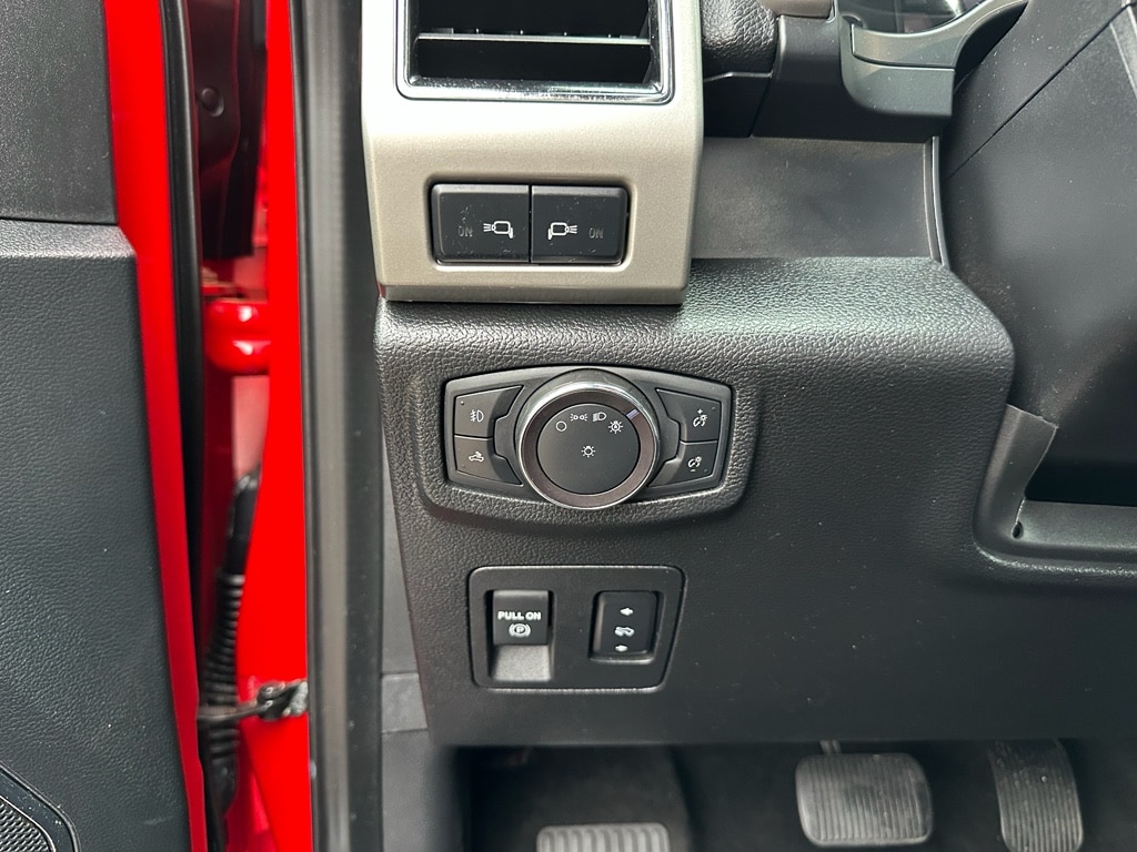 2019 Ford F-150 Lariat - Photo 22