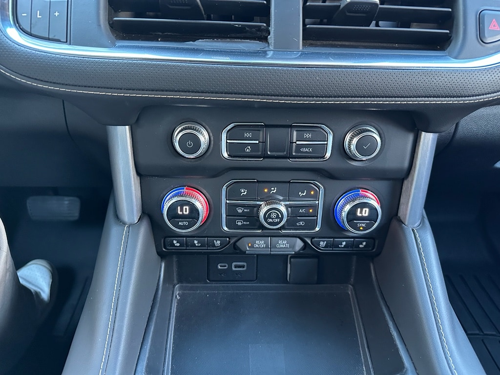 2023 GMC Yukon SLT - Photo 17