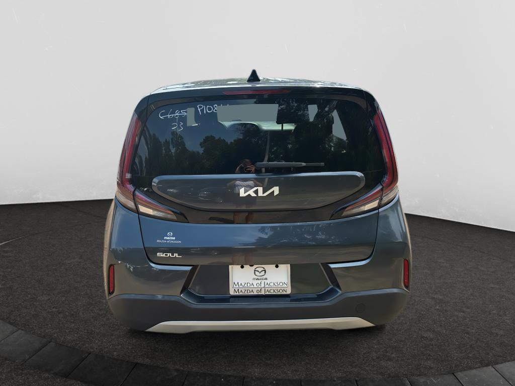 2023 Kia Soul LX photo 4