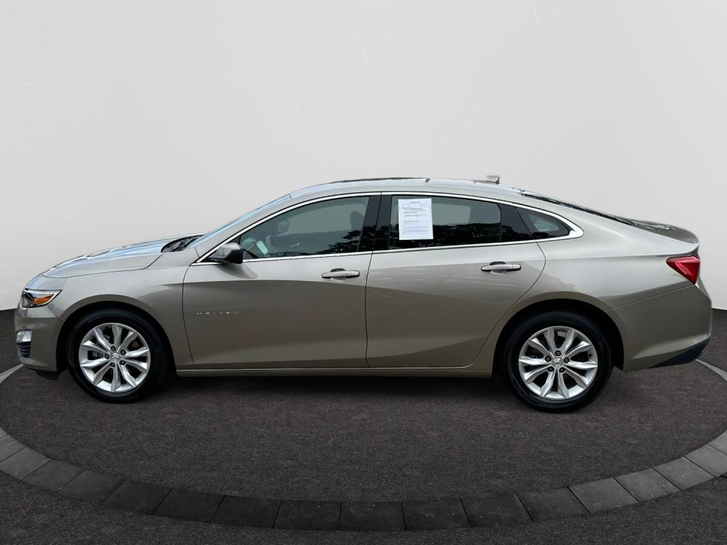 2025 Chevrolet Malibu 1LT photo 2