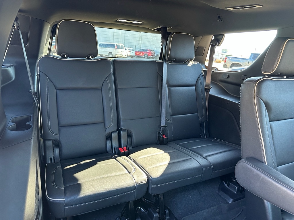 2023 GMC Yukon SLT - Photo 27