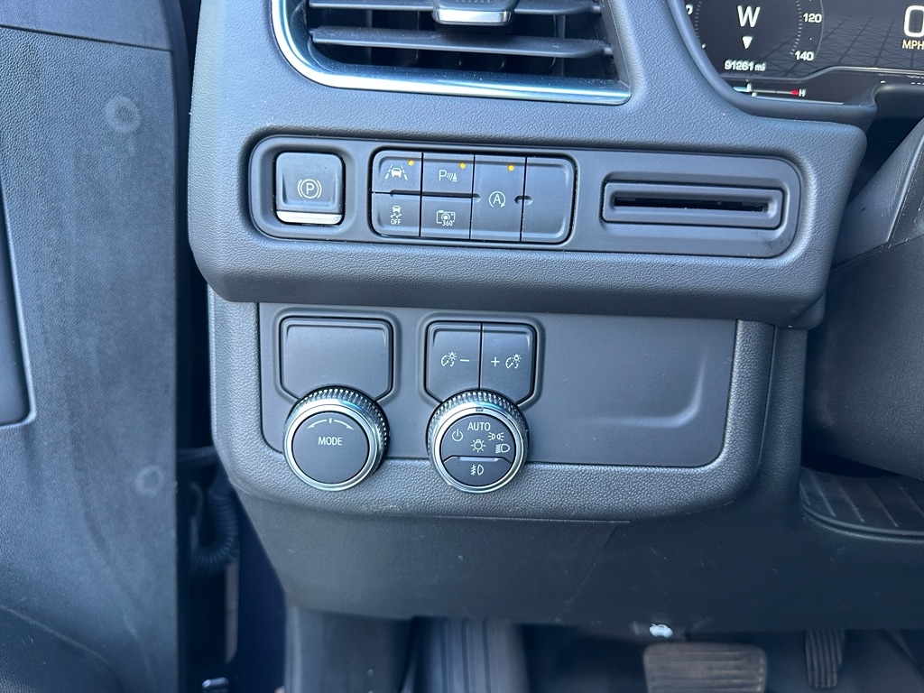 2023 GMC Yukon SLT - Photo 24