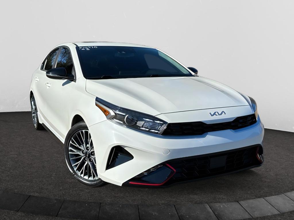 2023 Kia Forte GT-Line AT's photo