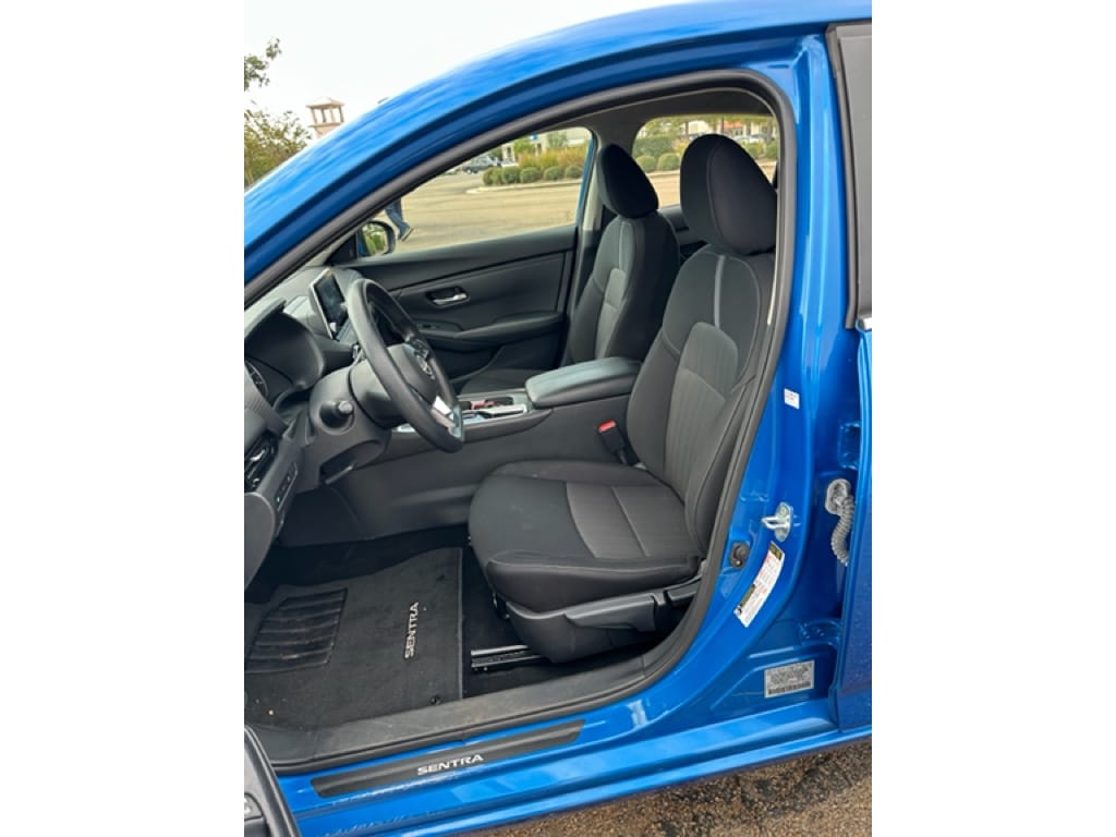 2024 Nissan Sentra SV - Photo 8