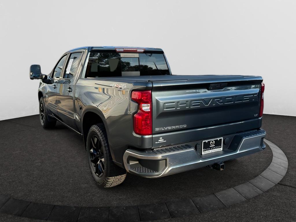 2020 Chevrolet Silverado 1500 LT photo 2