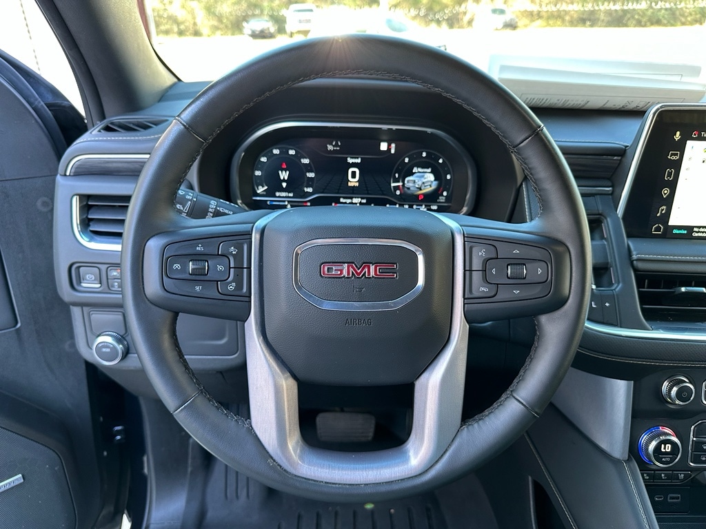 2023 GMC Yukon SLT - Photo 21