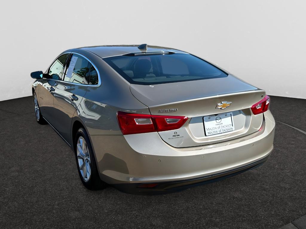 2024 Chevrolet Malibu 1LT photo 3