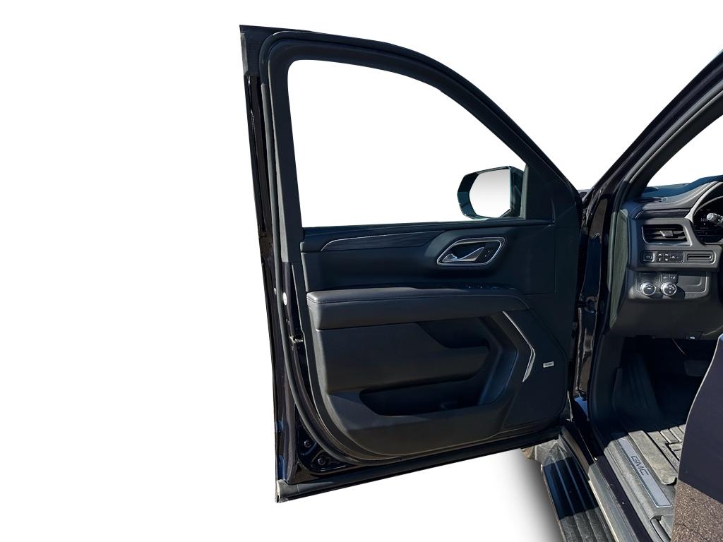 2023 GMC Yukon SLT - Photo 6