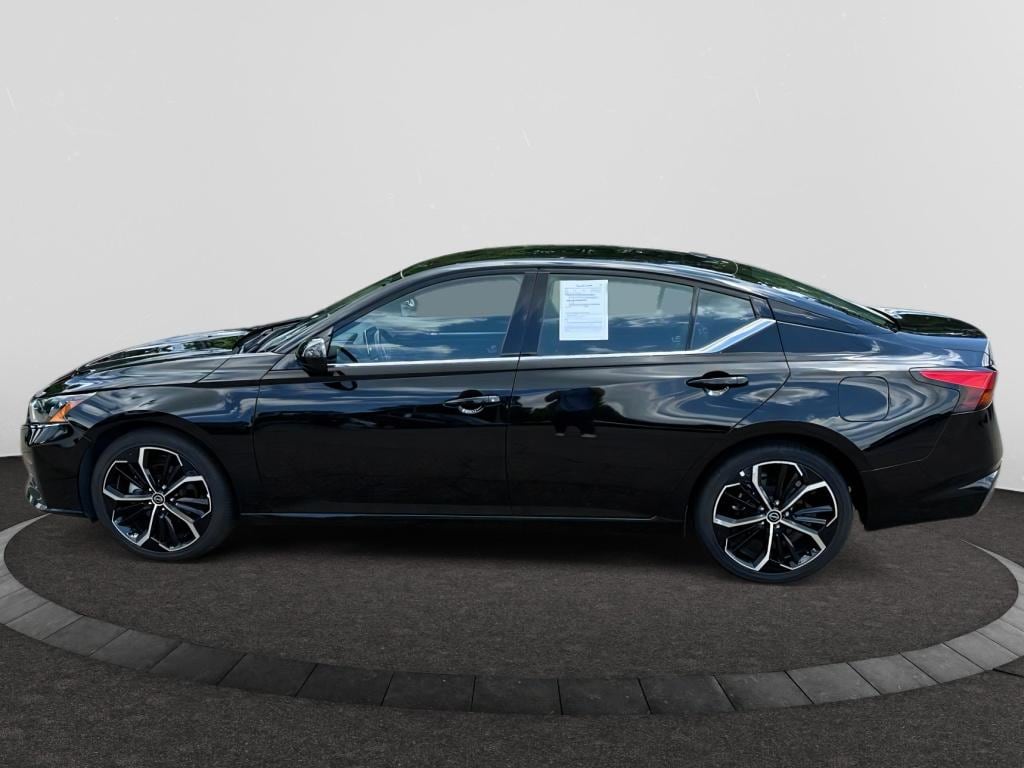 Used 2023 Nissan Altima SR with VIN 1N4BL4CV3PN357075 for sale in Jackson, MS