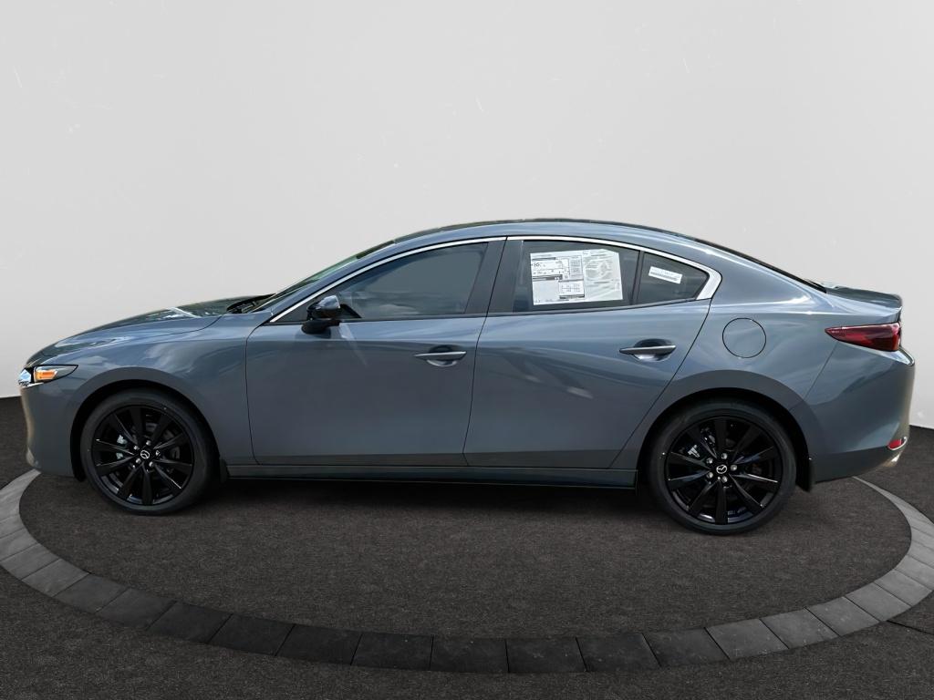 2025 Mazda Mazda3 2.5 s Carbon photo 2