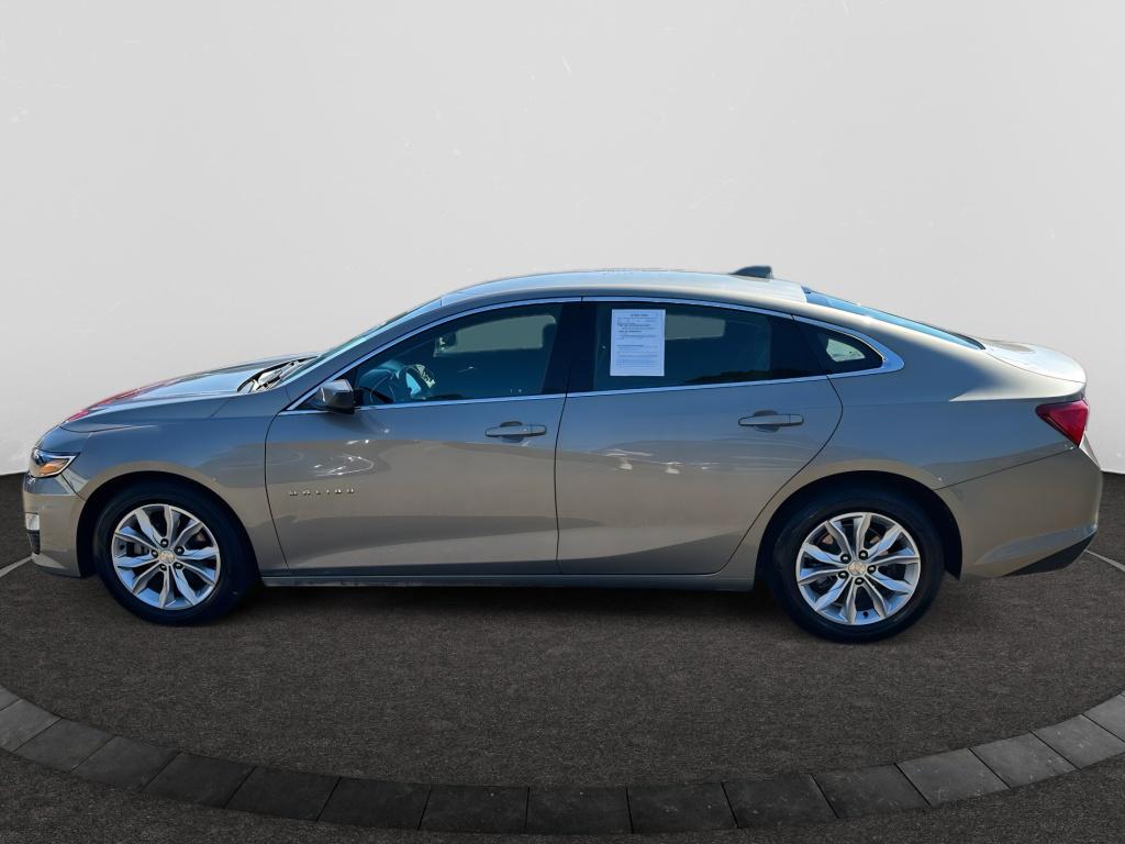 2024 Chevrolet Malibu 1LT photo 2