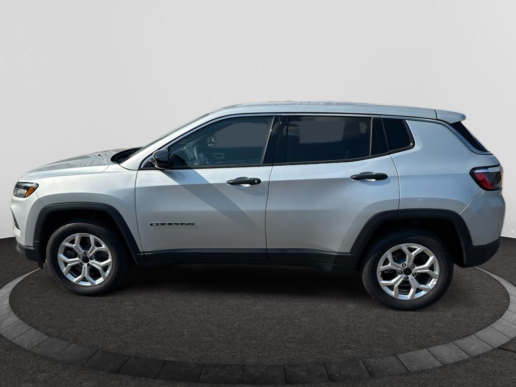 2025 Jeep Compass Sport photo 2
