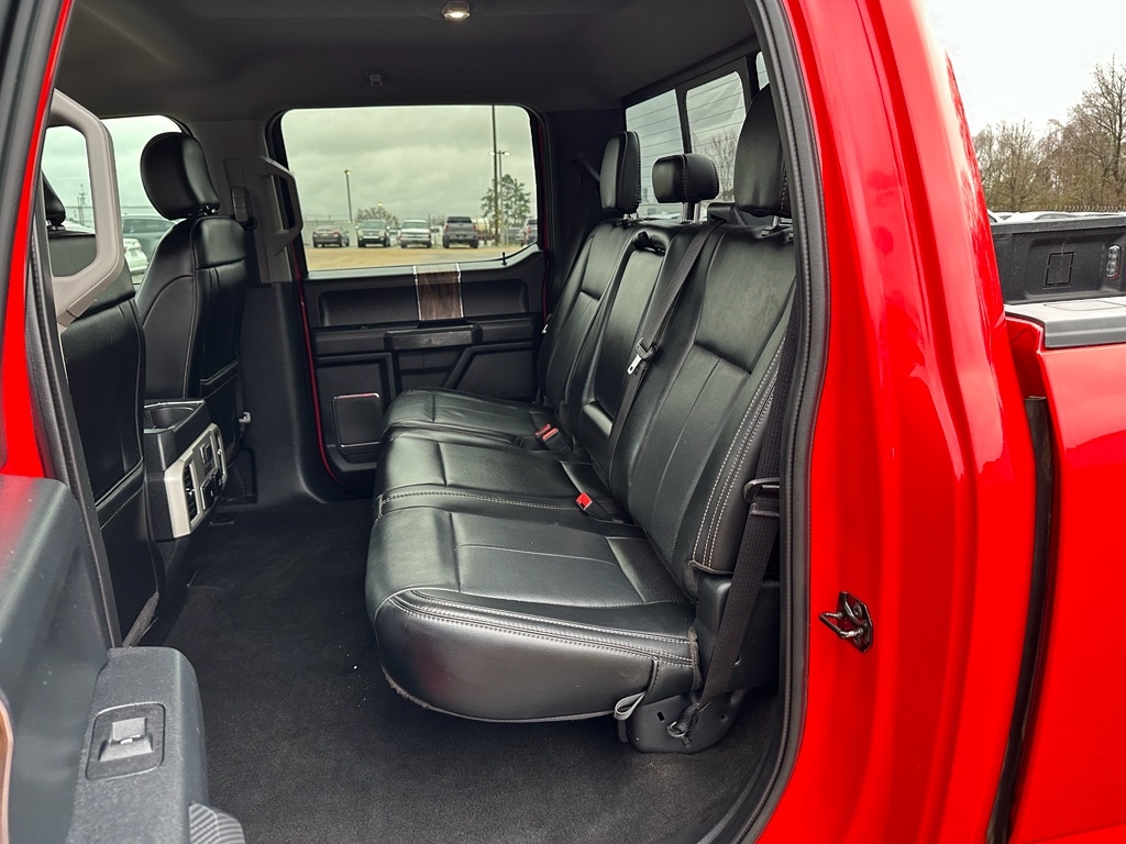 2019 Ford F-150 Lariat - Photo 9