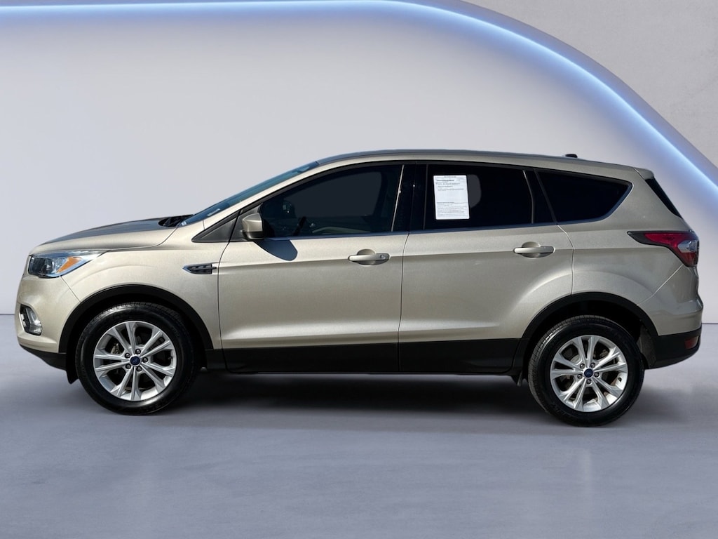 Used 2017 Ford Escape SE SE FWD