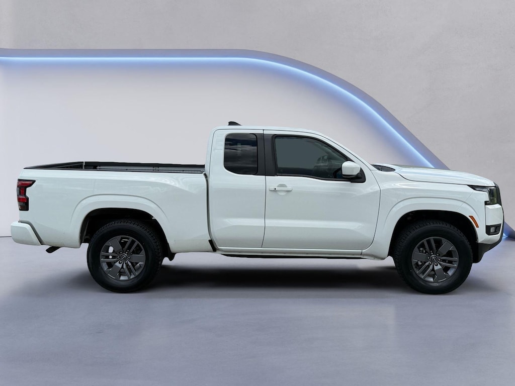 Used 2025 Nissan Frontier SV Truck
