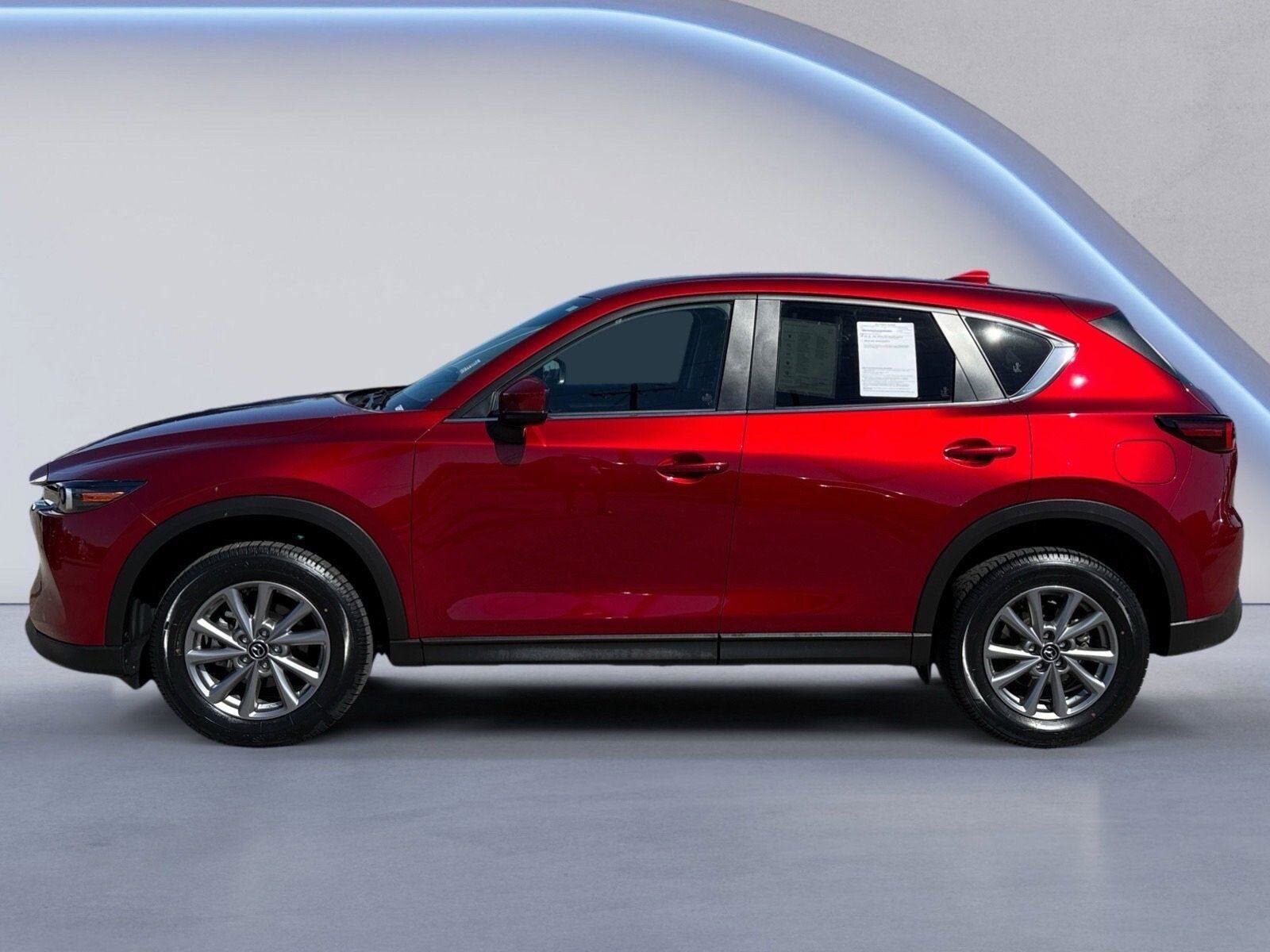 2023 Mazda CX-5 2.5 S Preferred photo 2