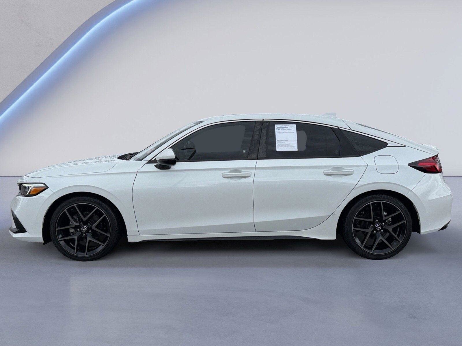 2022 Honda Civic Hatchback Sport Touring photo 2