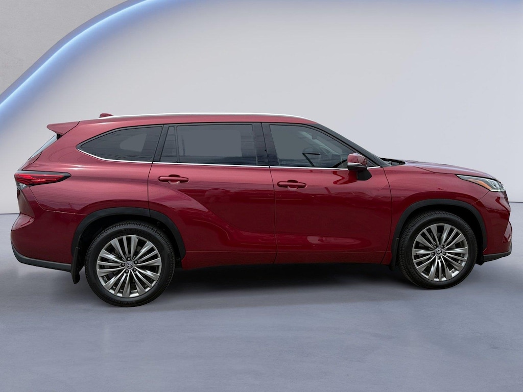 Used 2022 Toyota Highlander Platinum SUV