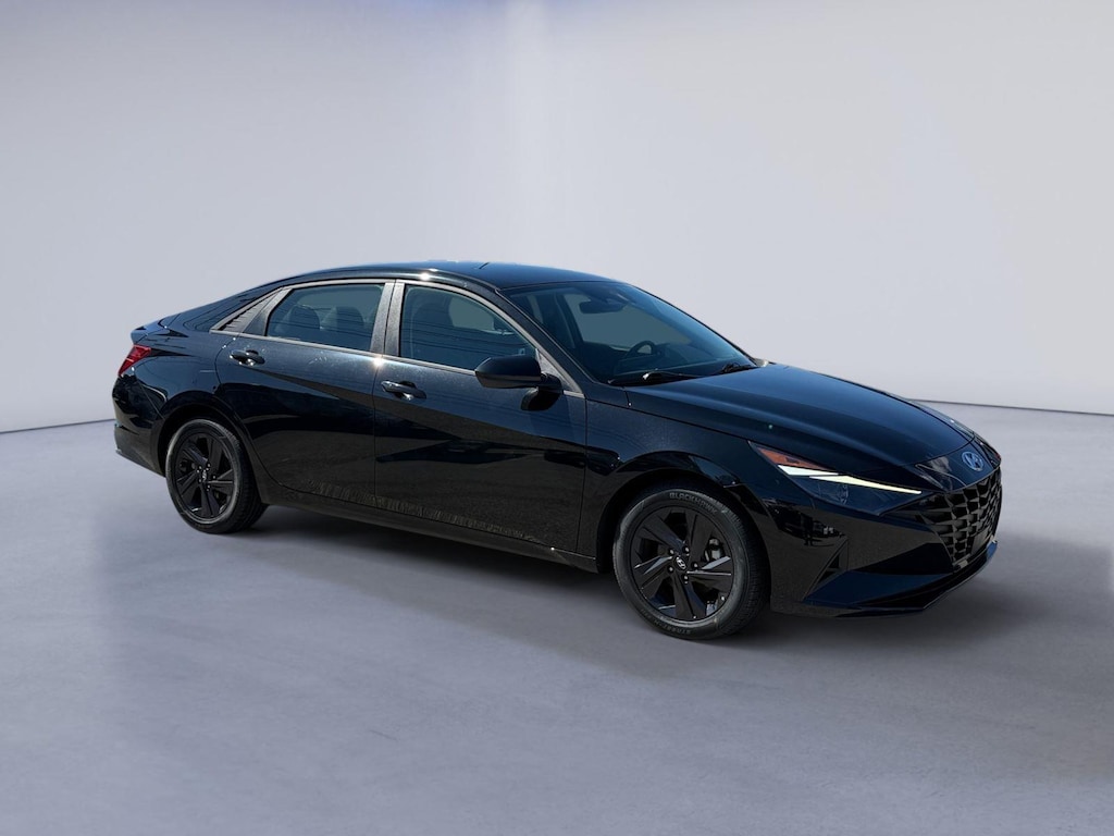 Used 2021 Hyundai Elantra SEL Sedan