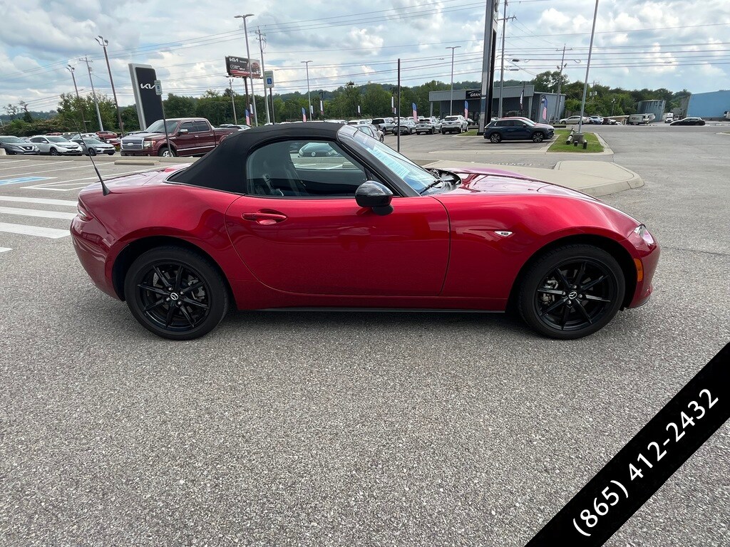 2024 Mazda MX-5 Miata Miata Sport photo 4