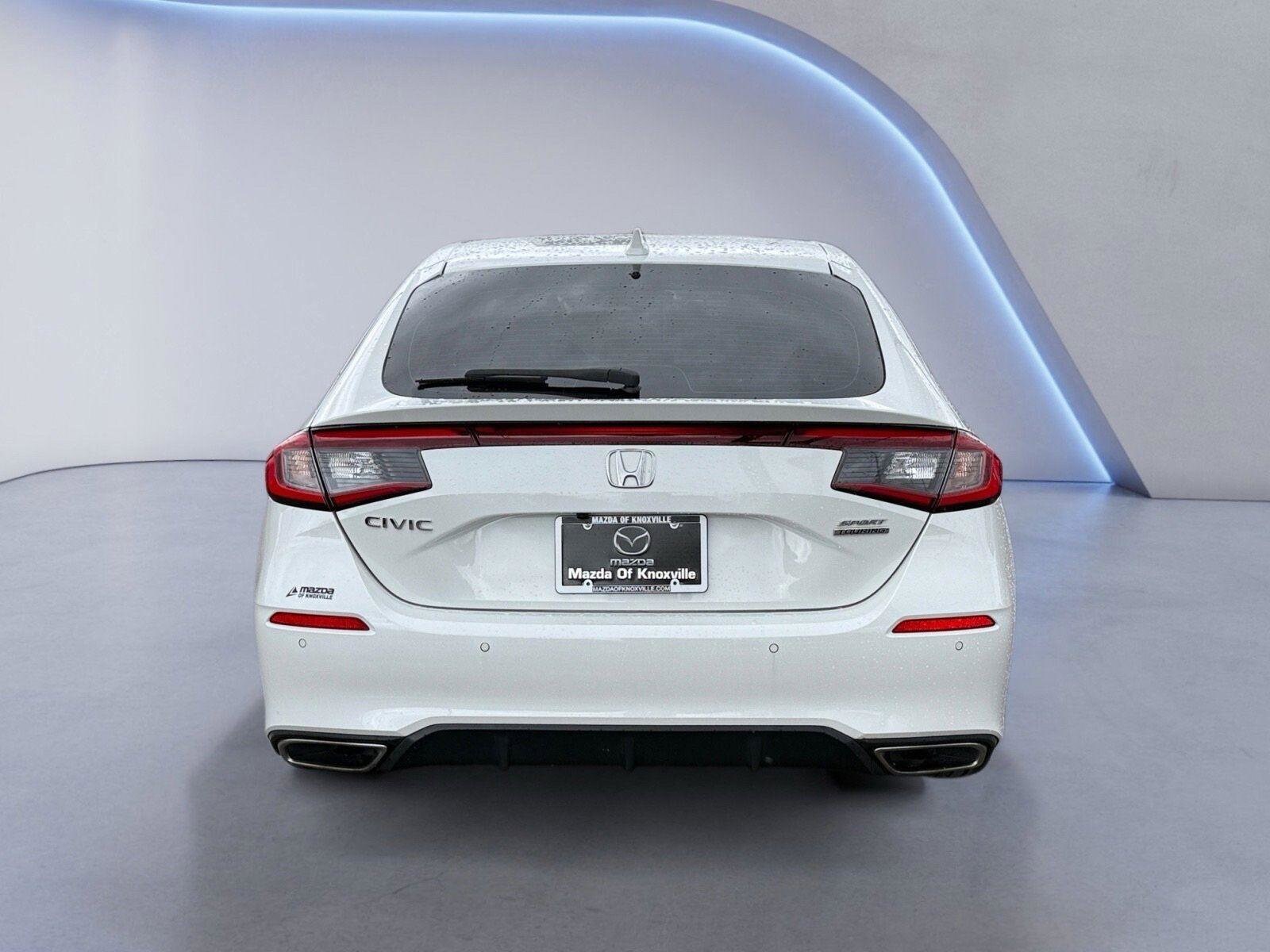 2022 Honda Civic Hatchback Sport Touring photo 4