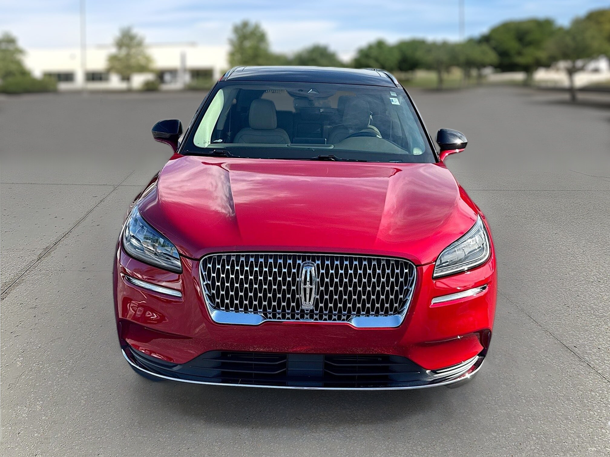 2022 Lincoln Corsair Standard photo 2