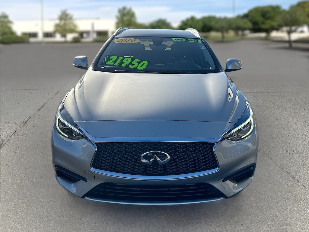 Used 2019 INFINITI QX30 LUXE SUV