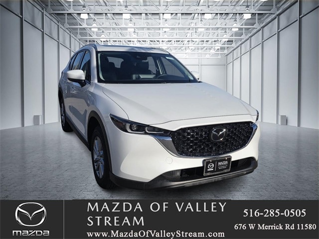 2023 Mazda CX-5 S Preferred package's photo