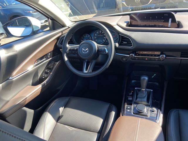 2025 Mazda CX-30 Premium - Photo 12