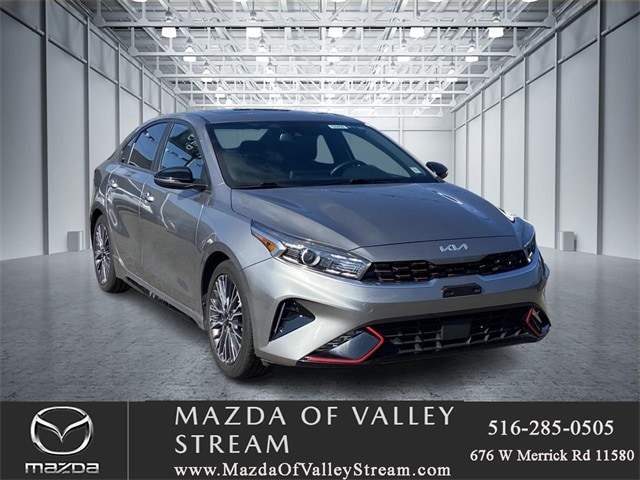 2023 Kia Forte GT-Line's photo