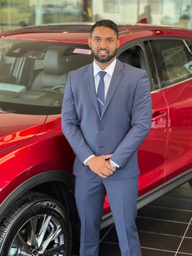 Staff member Mohamad Hanif from ID_155c4bb46268