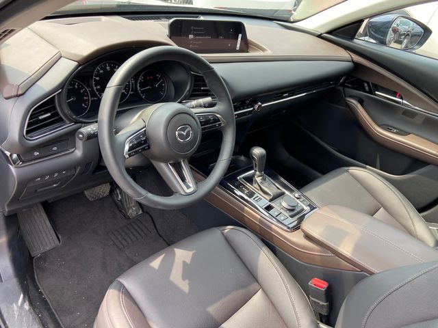 2025 Mazda CX-30 Premium - Photo 22
