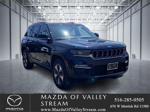 2024 Jeep Grand Cherokee 4xe's photo