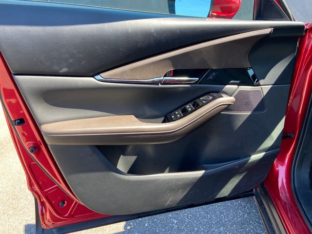 2025 Mazda CX-30 Premium - Photo 23