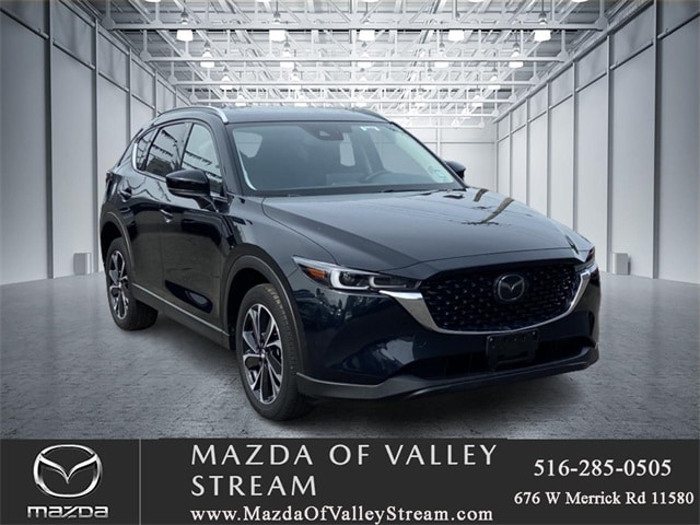 2022 Mazda CX-5 S Premium package's photo
