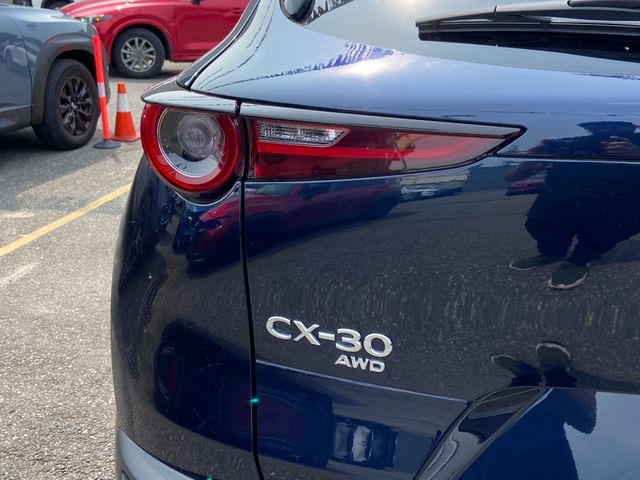 2025 Mazda CX-30 Premium - Photo 31