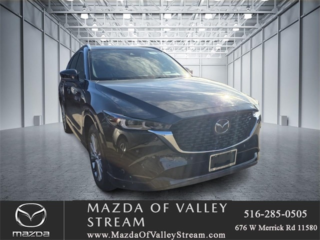 2022 Mazda CX-5 TURBO Signature's photo