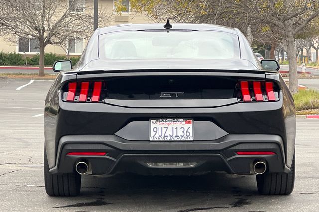 2025 Ford Mustang GT Premium photo 4