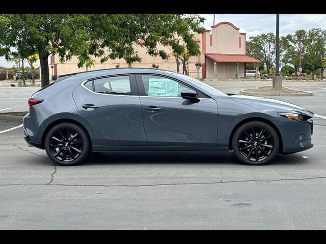 2025 Mazda Mazda3 Hatchback 2.5 s Carbon photo 3