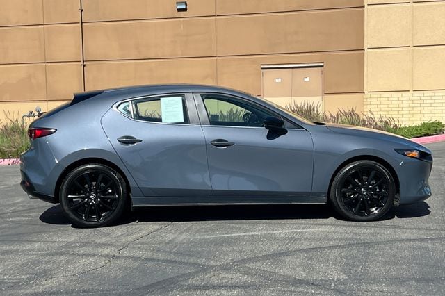 2025 Mazda Mazda3 2.5 S Carbon Edition photo 2
