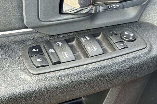 2024 RAM Ram 1500 Classic SLT - Photo 12